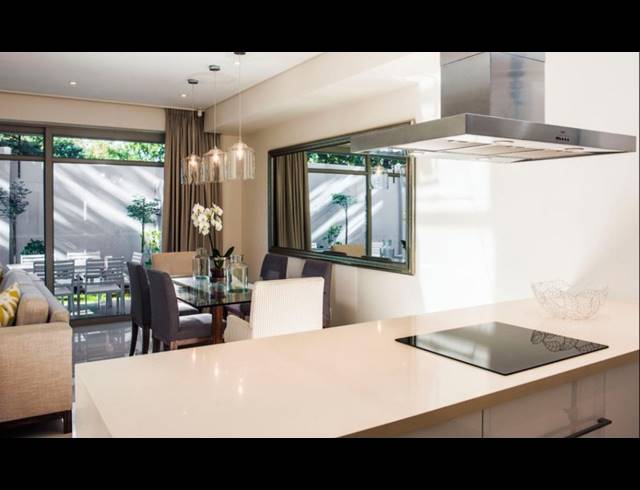 2 BEDROOM TOWNHOUSE TO LET IN NORWOOD